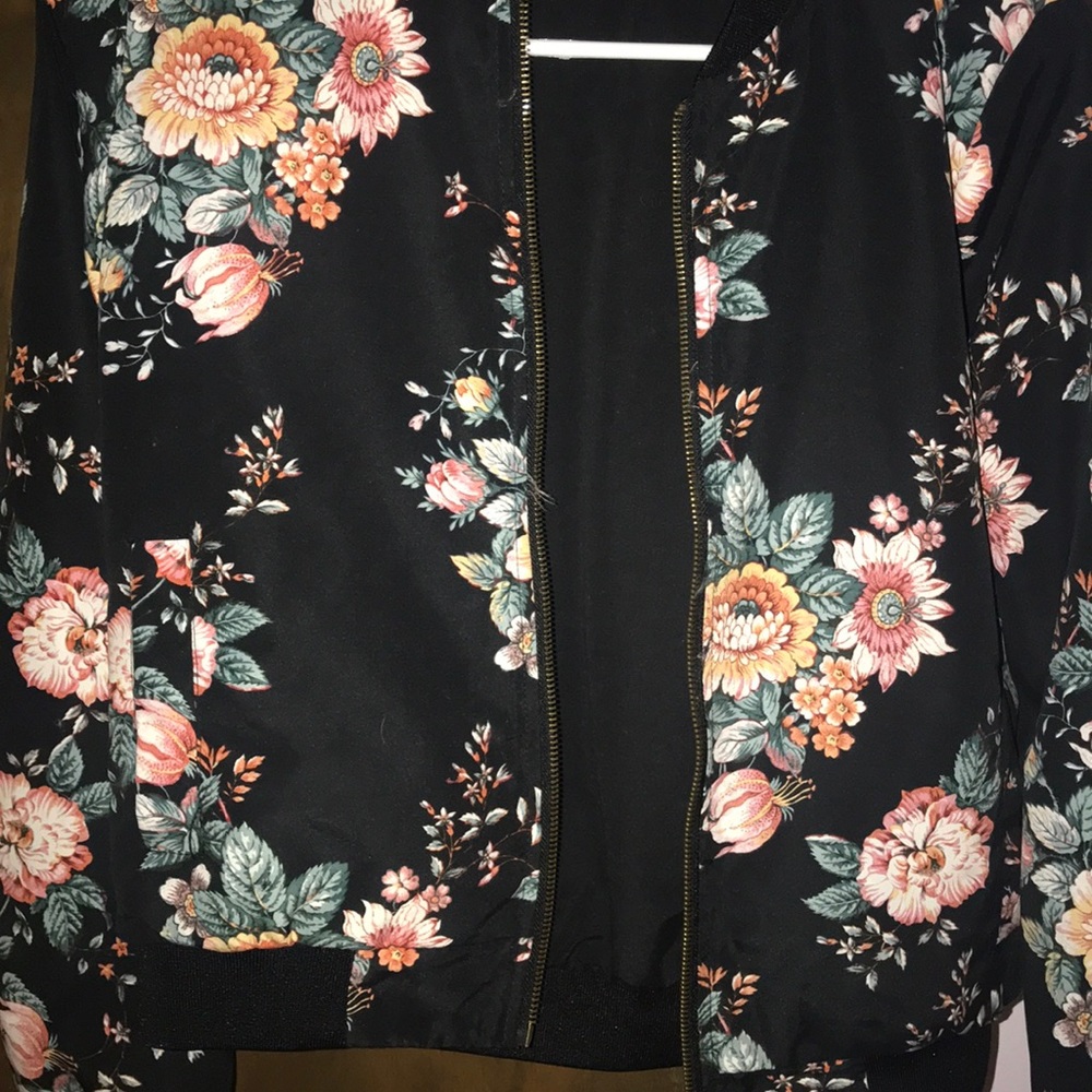 Jacket - Picture 2 of 3